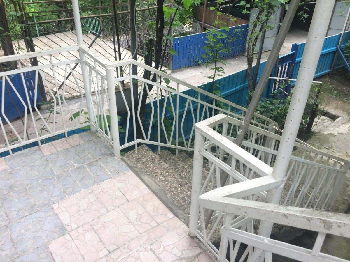 Guesthouse Malkhazi بورجومي المظهر الخارجي الصورة
